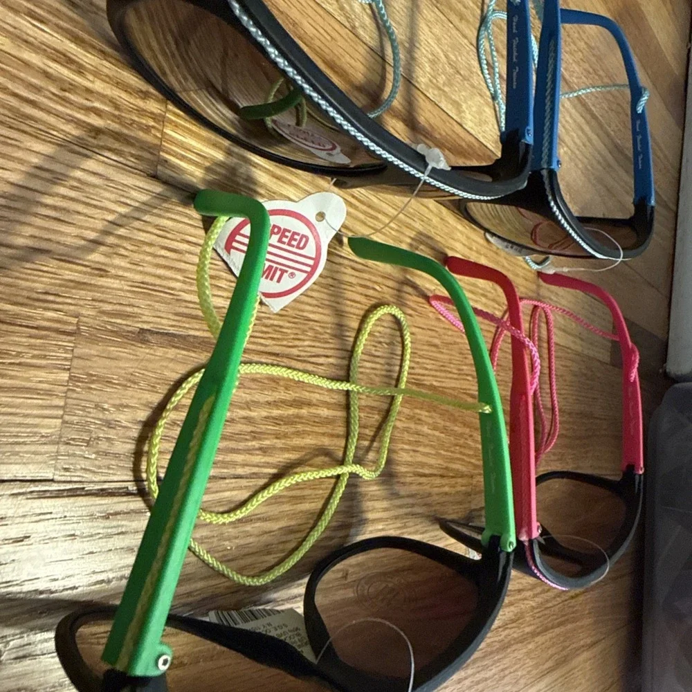 LOT 4 Vintage SPORTY SKI SKATER WRAP AROUND SUNGLASSES w/ Neck Cord 80's NWT